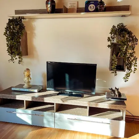 Apartment Adella *